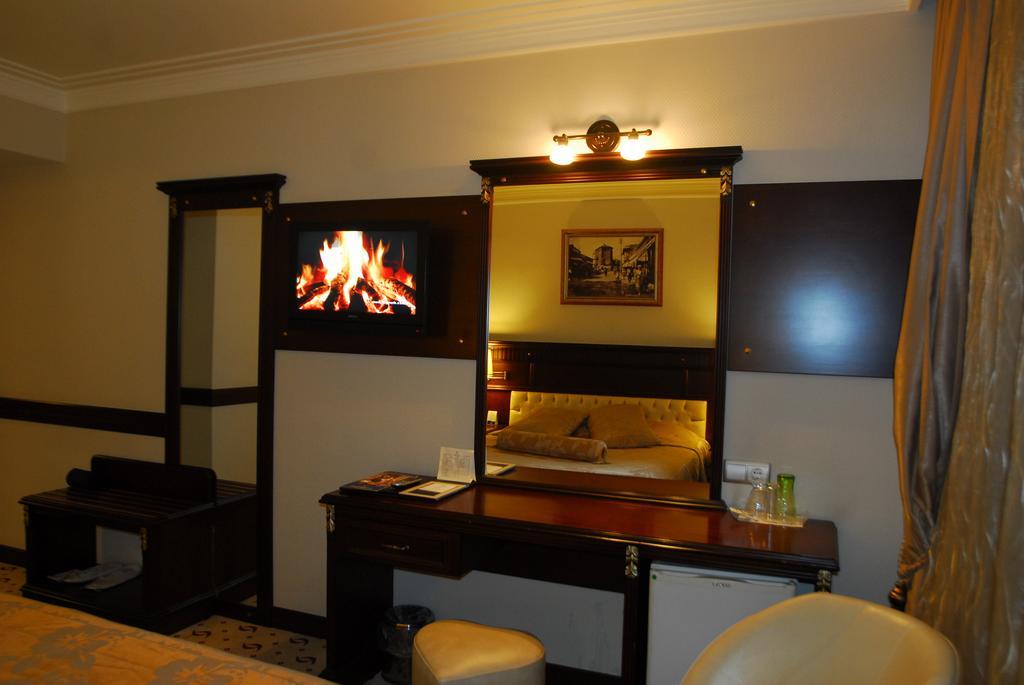 Adana Erten Hotel Extérieur photo