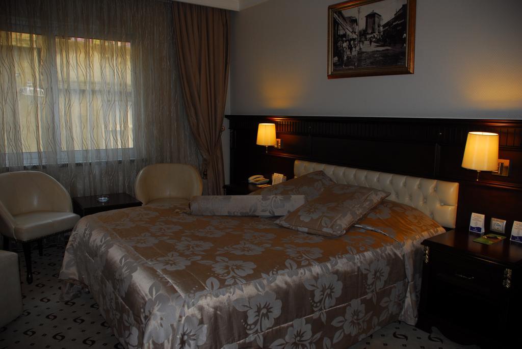 Adana Erten Hotel Extérieur photo